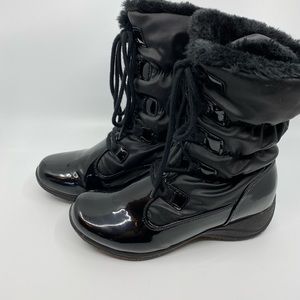 KHOMBU Patent fur lined boots